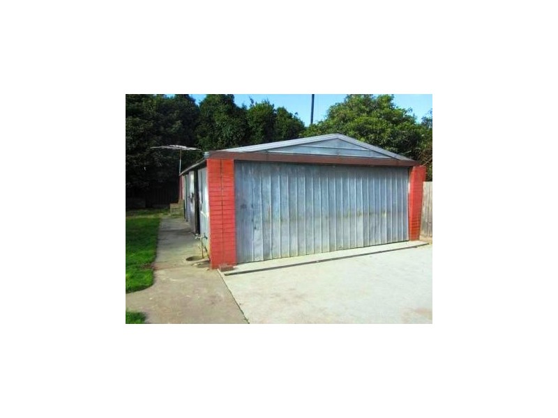 16 O’Connor Road, Knoxfield VIC 3180