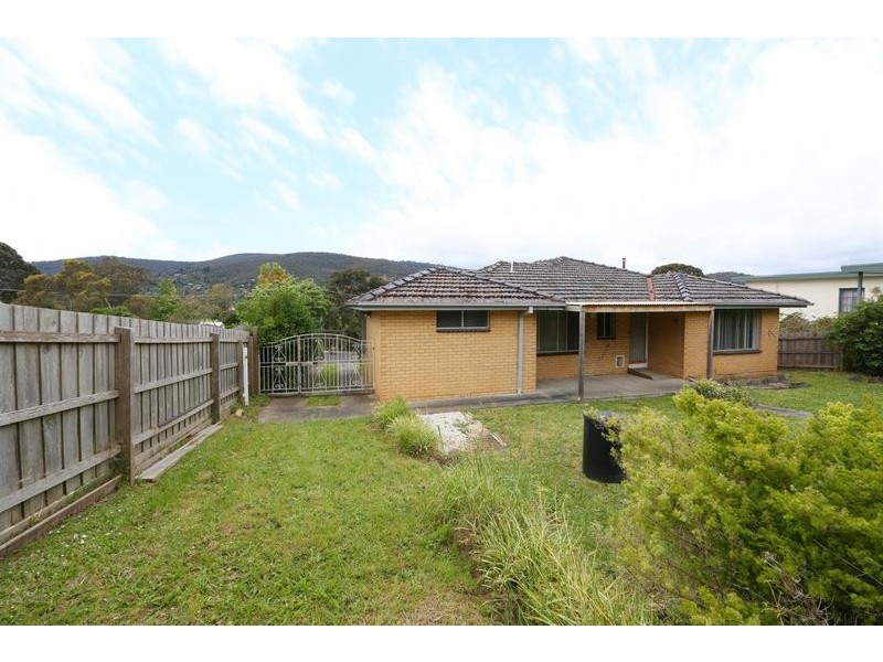12 Nathan Street, Ferntree Gully VIC 3156