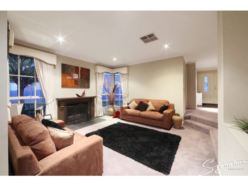 9 Miramah Close, Rowville VIC 3178