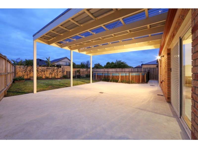 27 Ellendale Street, Rowville VIC 3178