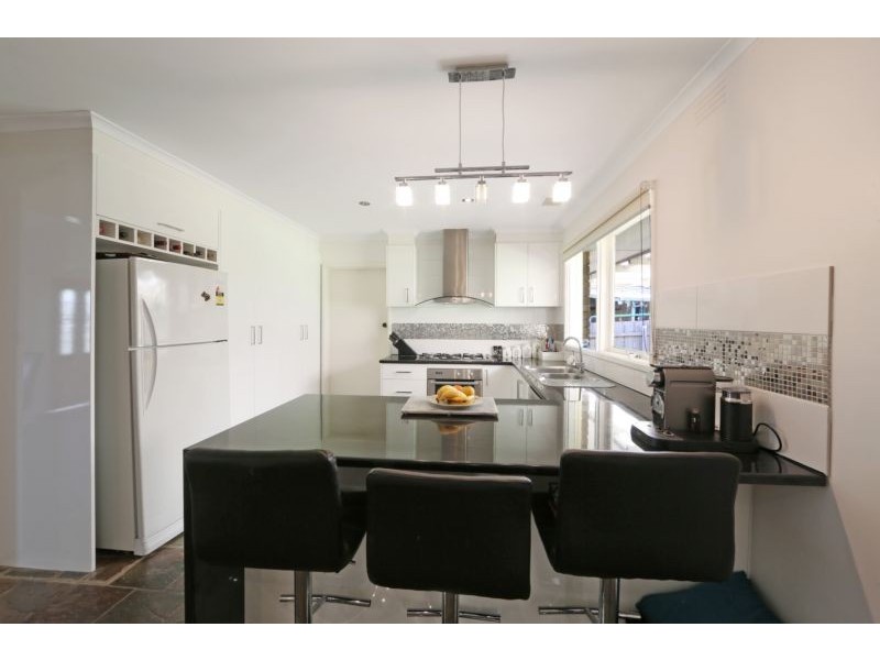 2 Cambden Park Parade, Ferntree Gully VIC 3156