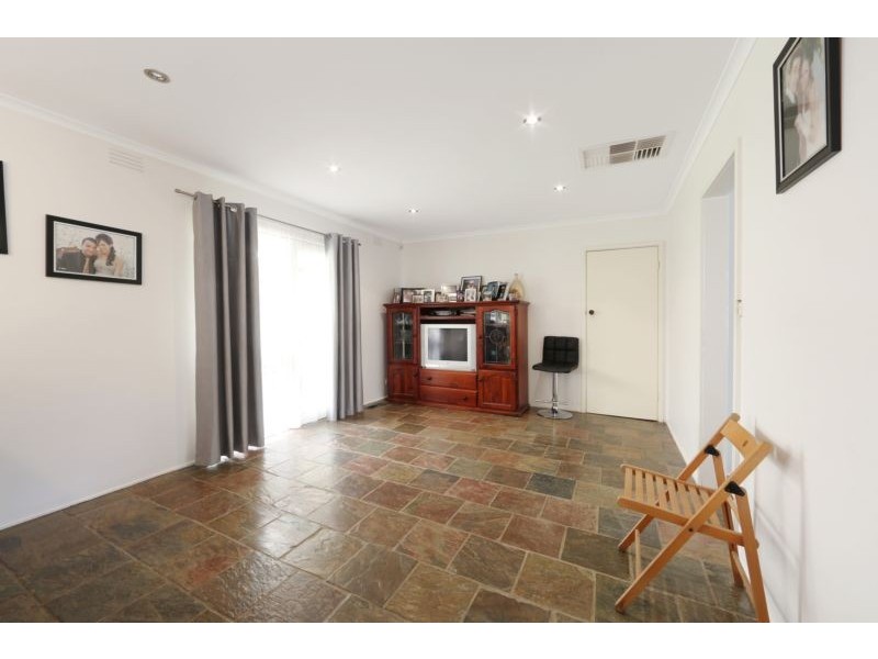 2 Cambden Park Parade, Ferntree Gully VIC 3156