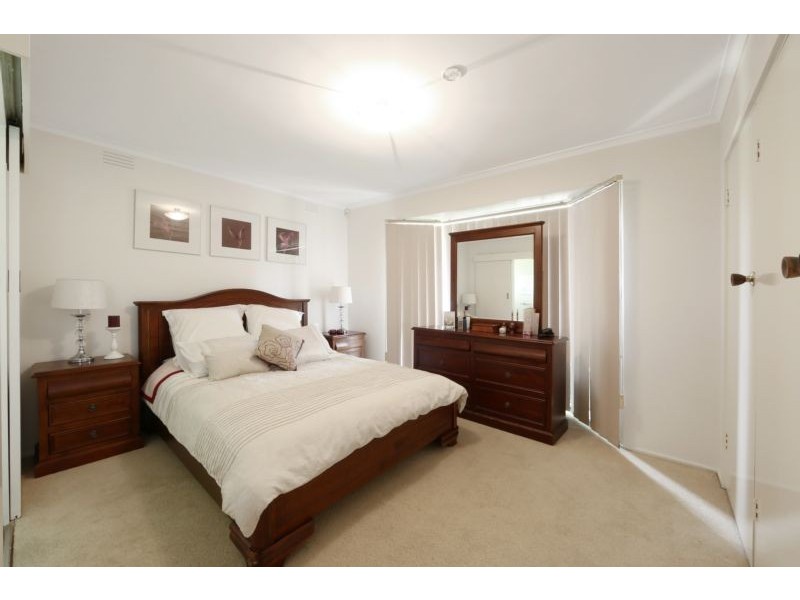 2 Cambden Park Parade, Ferntree Gully VIC 3156