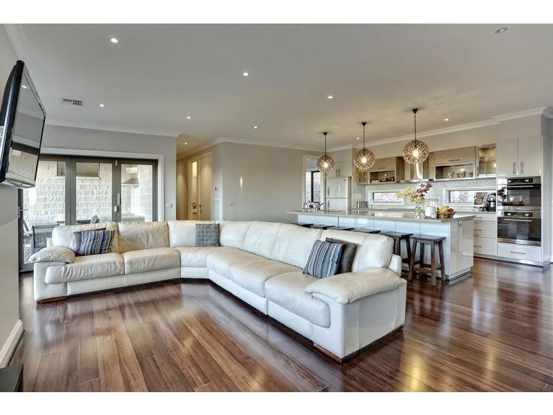 6B Provence Rise, Lysterfield VIC 3156