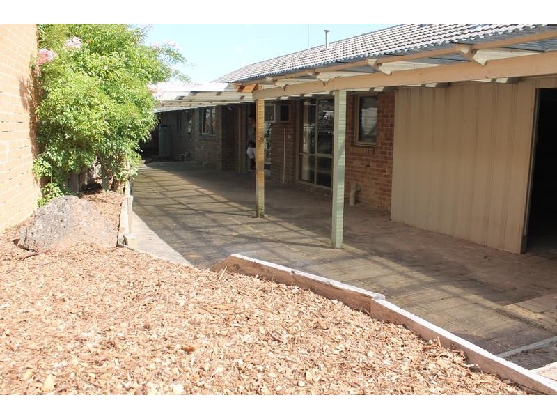 1 Laanecorrie Drive, Lysterfield VIC 3156