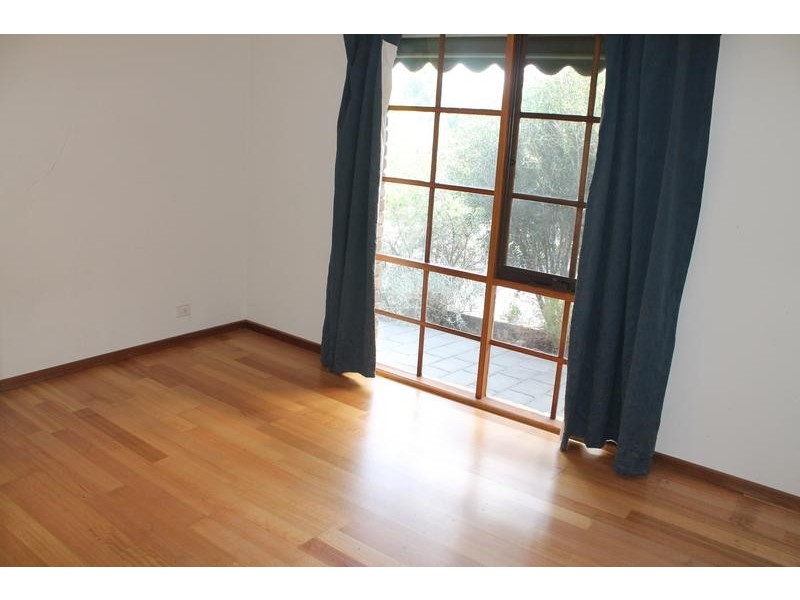 1 Laanecorrie Drive, Lysterfield VIC 3156