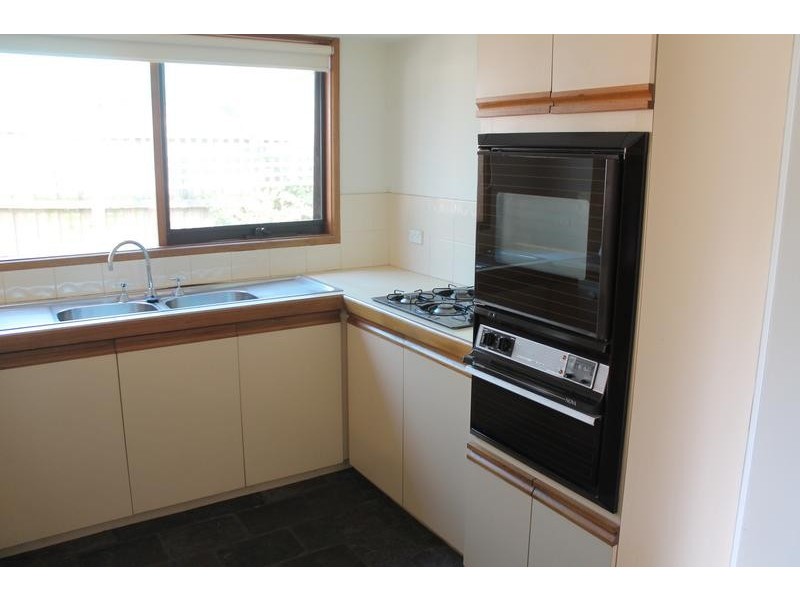 1 Laanecorrie Drive, Lysterfield VIC 3156