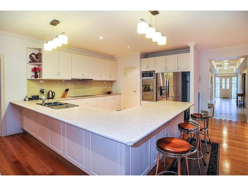 9 Gleeson Avenue, Lysterfield VIC 3156