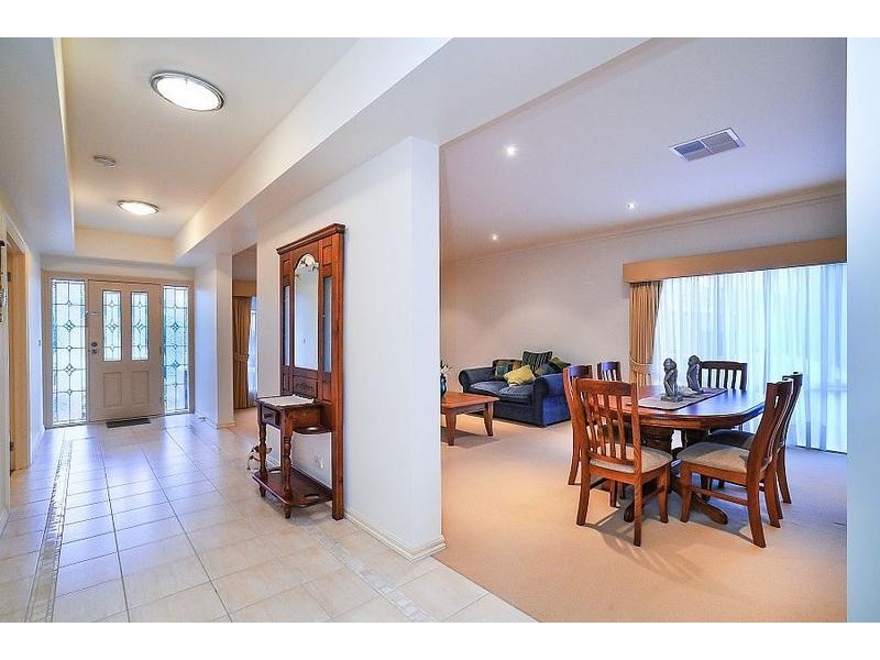 9 Gleeson Avenue, Lysterfield VIC 3156