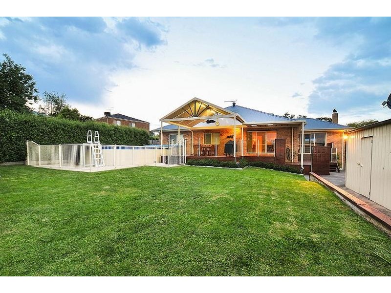 9 Gleeson Avenue, Lysterfield VIC 3156