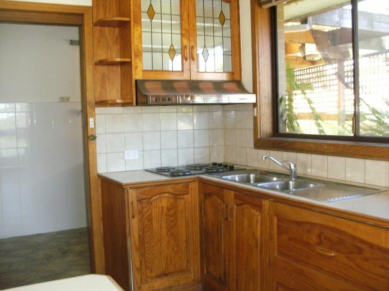 18 Carrara Rd, Rowville VIC 3178