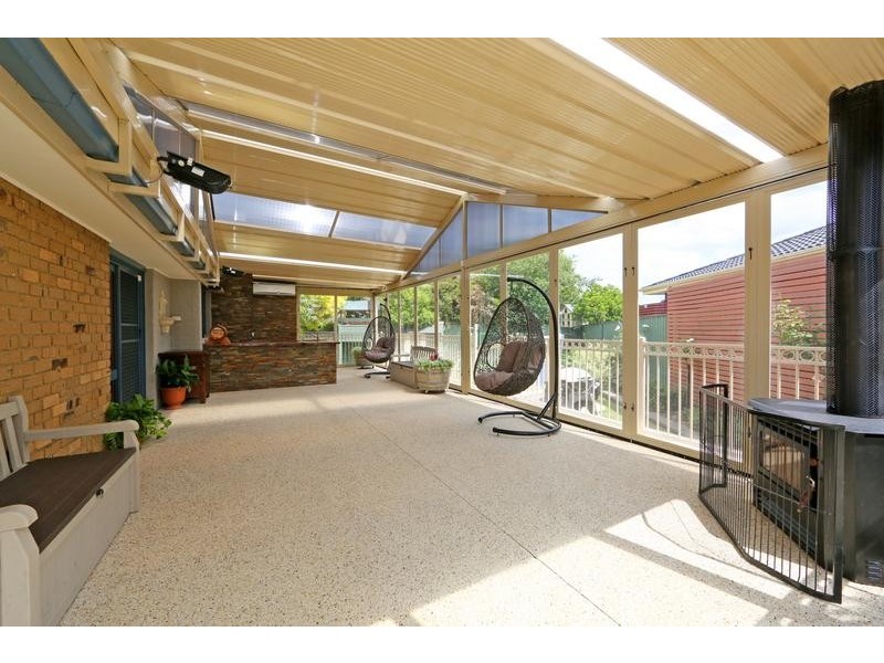 1 Lojosa Court, Ferntree Gully VIC 3156