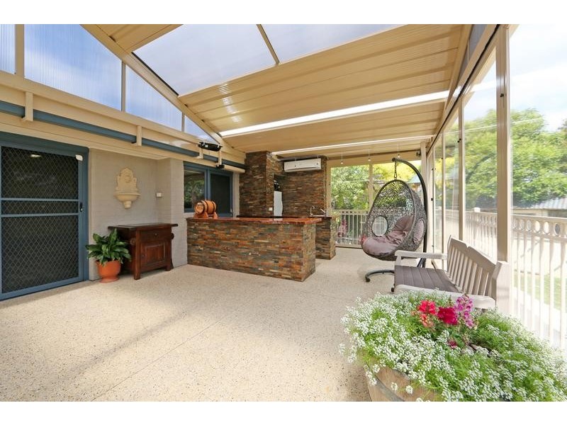 1 Lojosa Court, Ferntree Gully VIC 3156