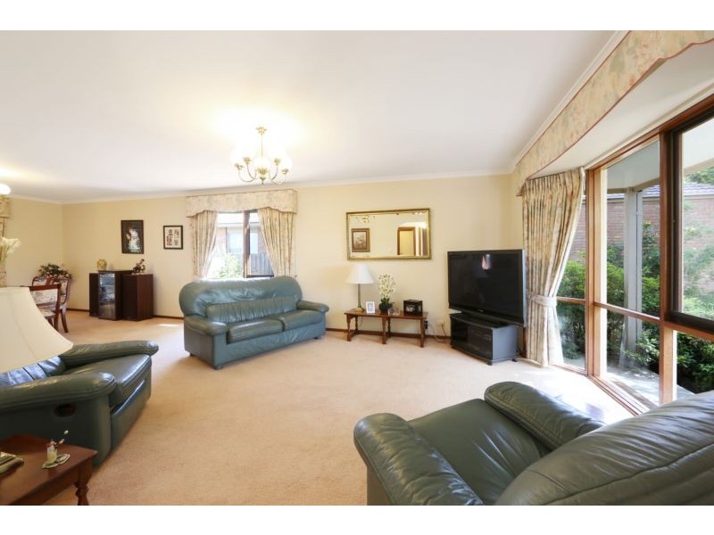 1 Segarta Circuit, Ferntree Gully VIC 3156