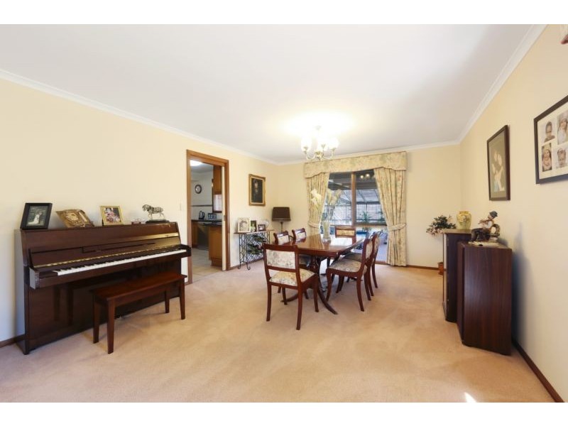 1 Segarta Circuit, Ferntree Gully VIC 3156