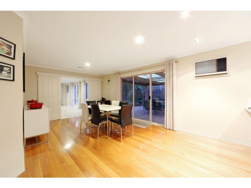 4 Ravenscourt Close, Rowville VIC 3178