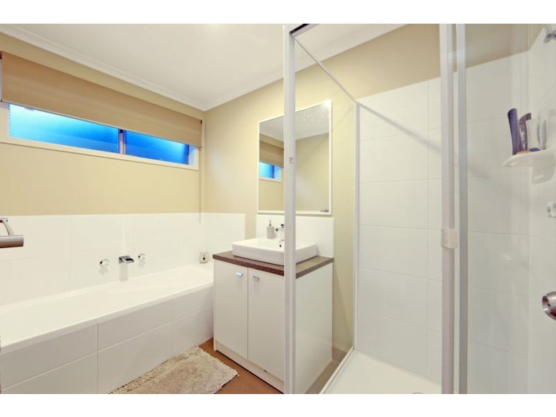 4 Ravenscourt Close, Rowville VIC 3178