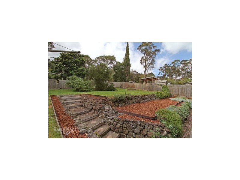 7 Schneider Street, Ferntree Gully VIC 3156