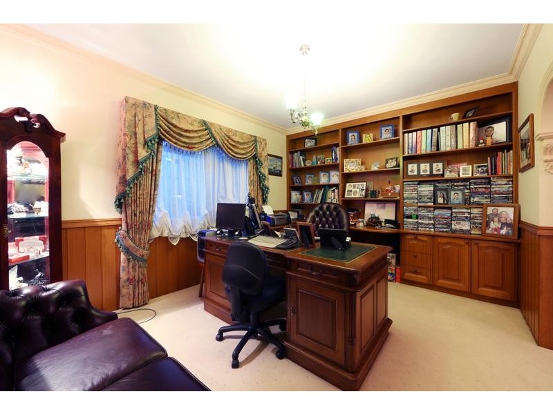 44 Ling Drive, Rowville VIC 3178