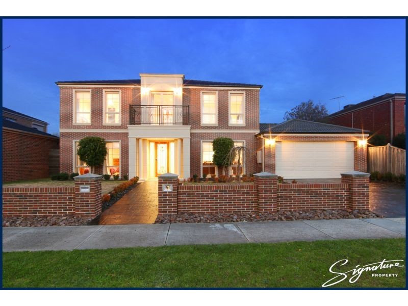77 Langhorne Crescent, Rowville VIC 3178