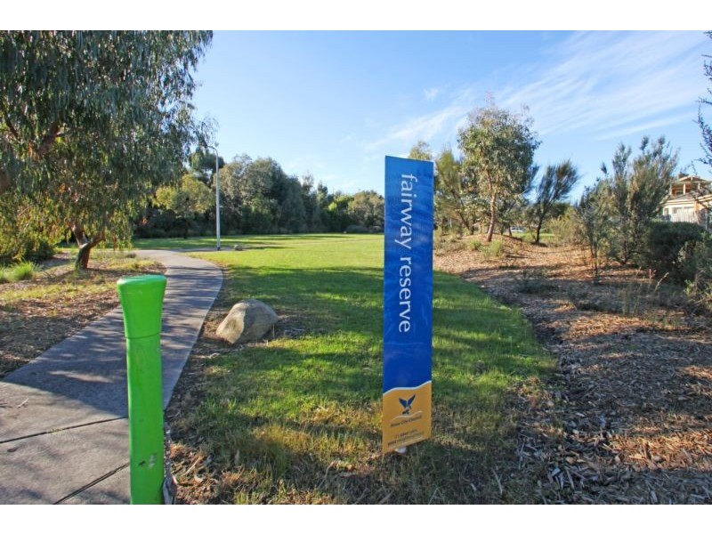 41 Fairway Drive, Rowville VIC 3178