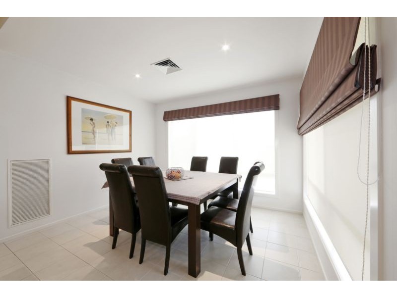 5 Paringa Drive, Ferntree Gully VIC 3156