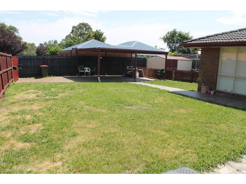 1 Farmillo Ct, Lysterfield VIC 3156