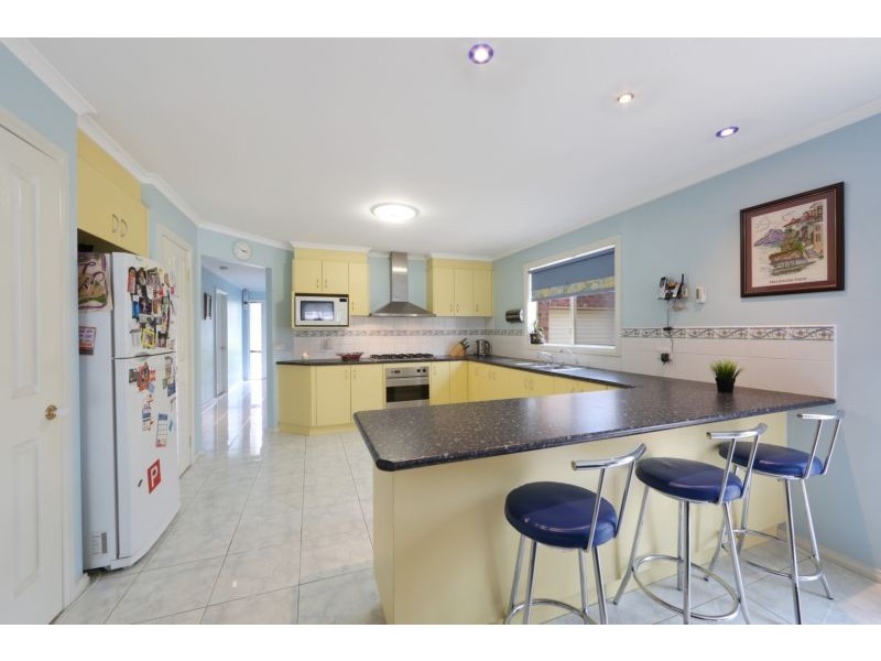 65 Fairway Drive, Rowville VIC 3178