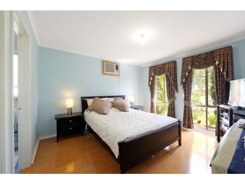 65 Fairway Drive, Rowville VIC 3178