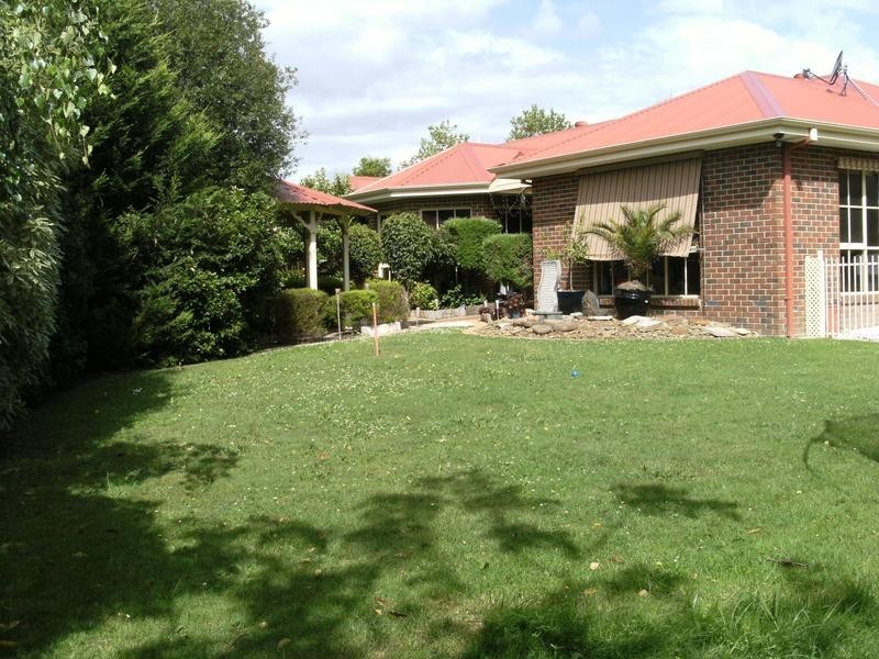 4 Talisman Place, Lysterfield VIC 3156