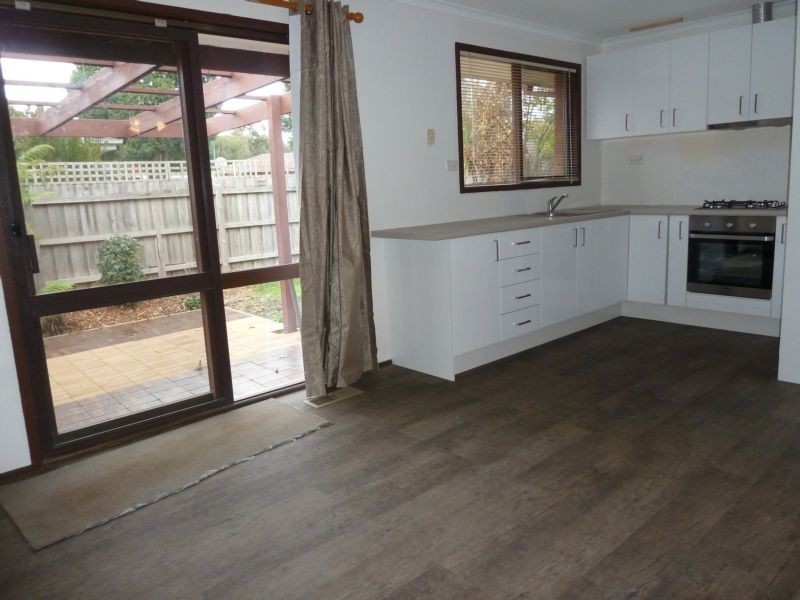 1 Cedarview Close, Rowville VIC 3178