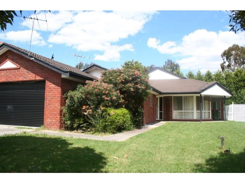 7 Roger Court, Rowville VIC 3178