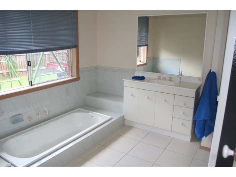 7 Roger Court, Rowville VIC 3178