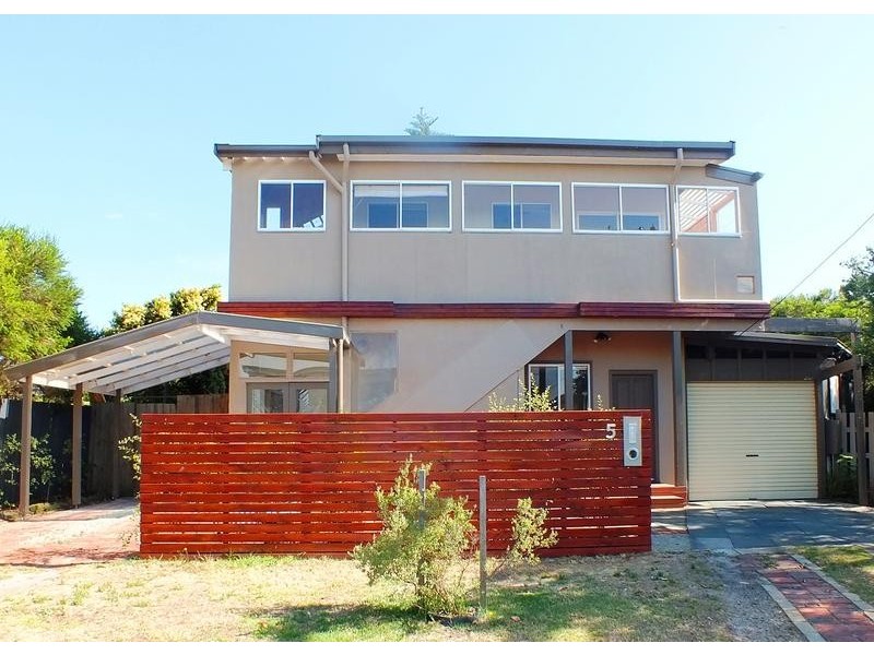 5A Reserve Road, Seaford VIC 3198