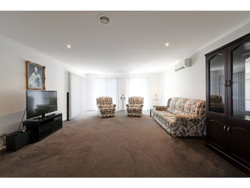 69 Sovereign Manors, Rowville VIC 3178