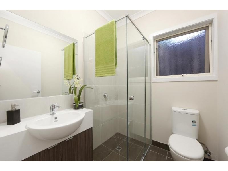 2/2 Carrara Road, Rowville VIC 3178