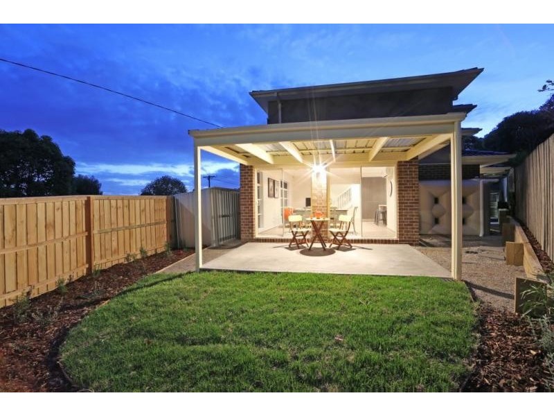 2/2 Carrara Road, Rowville VIC 3178