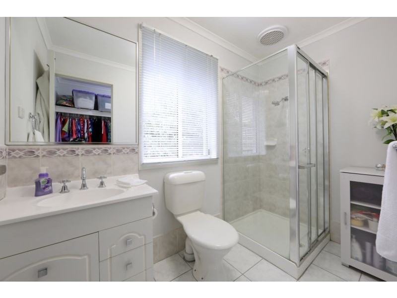 3 Overton Close, Rowville VIC 3178