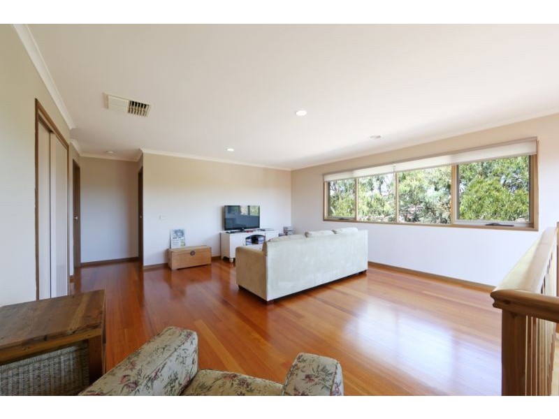 8 Baringa Court, Rowville VIC 3178
