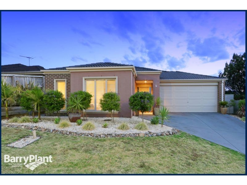 6 Perri Raso Rise, Rowville VIC 3178