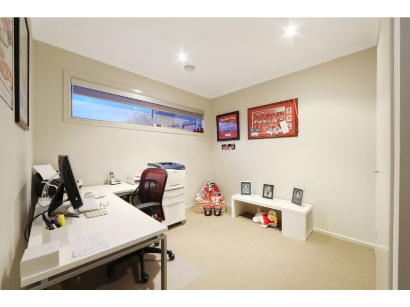 6 Perri Raso Rise, Rowville VIC 3178