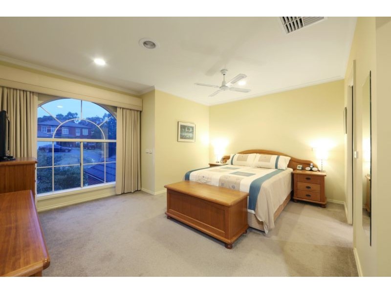 9 Finsbury Close, Rowville VIC 3178