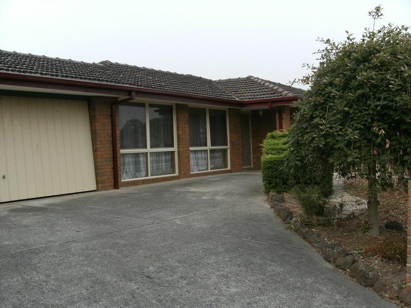 34 Cromwell Drive, Rowville VIC 3178