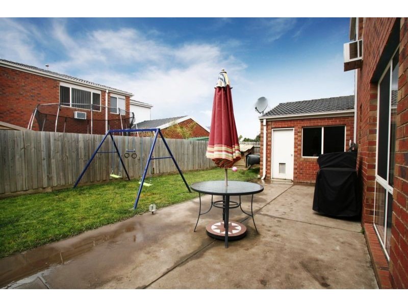 91 Sweeney Drive, Narre Warren VIC 3805