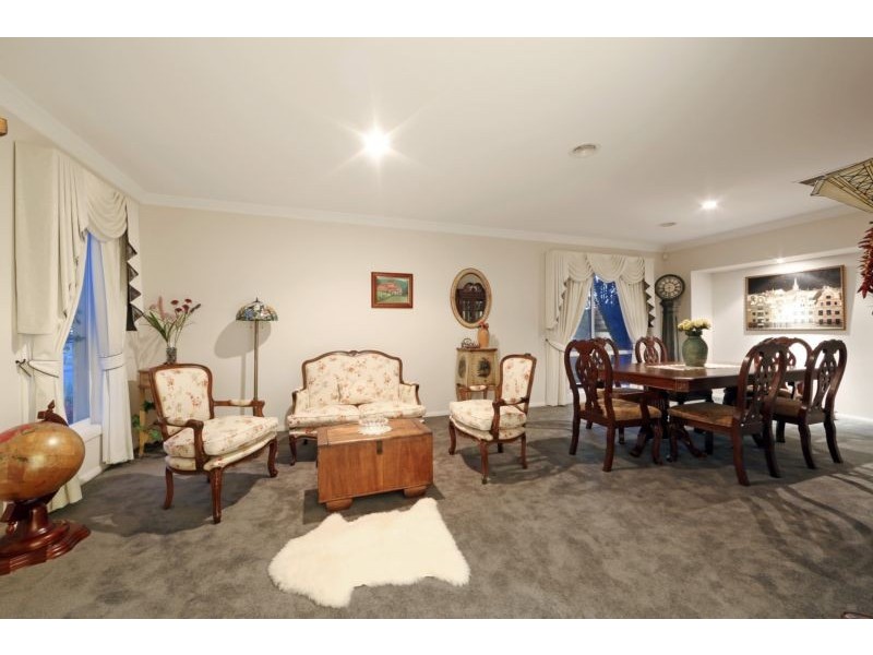 1 Grosvenor Road, Rowville VIC 3178