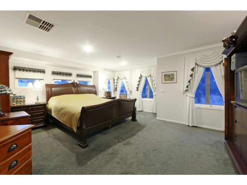 1 Grosvenor Road, Rowville VIC 3178