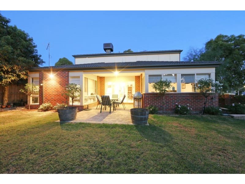 1 Grosvenor Road, Rowville VIC 3178