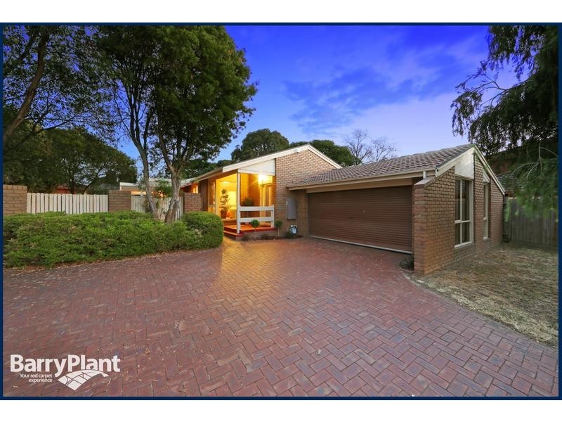 6 Nattai Court, Rowville VIC 3178