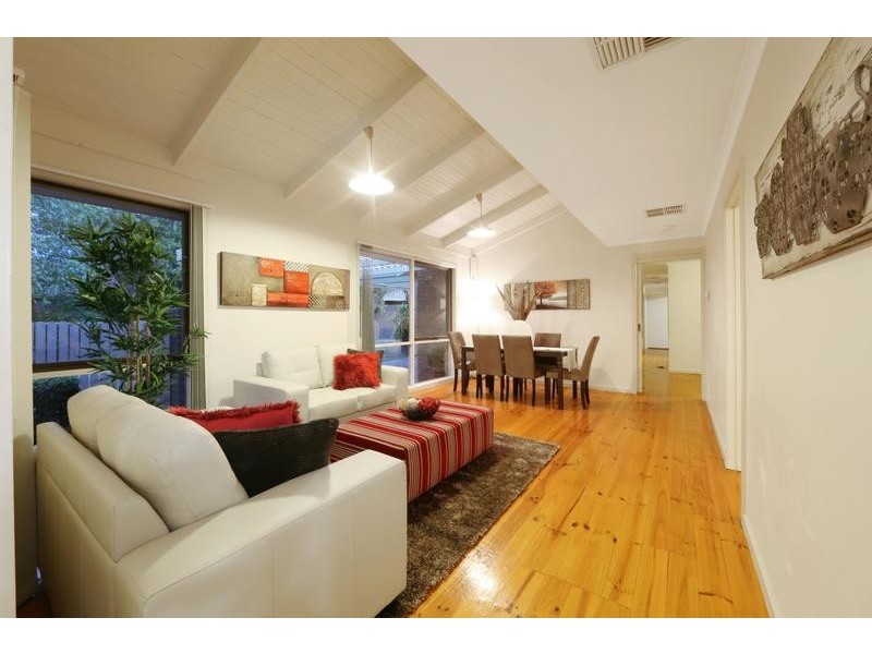 6 Nattai Court, Rowville VIC 3178