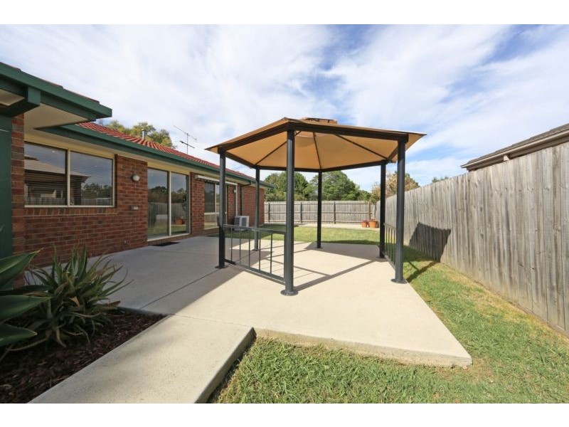 8 Rosebank Court, Rowville VIC 3178